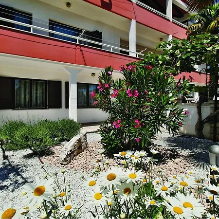 Apartment Gorgeous Apartment In Savudrija With Kitchen *