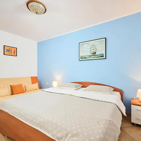 Gorgeous Apartment In Savudrija With Kitchen Savudrija